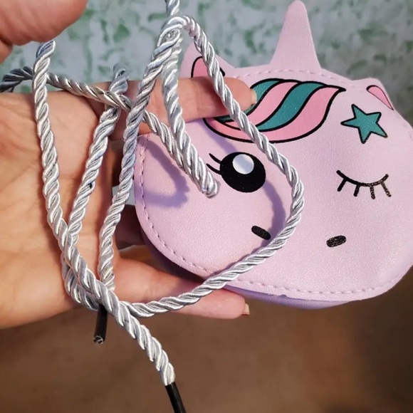 ‼️$7‼️ Cute Tiny Unicorn Purse with Rope Strap Zipper Closure 🦄 - Picture 7 of 14